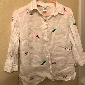 Long white sleeve shirt