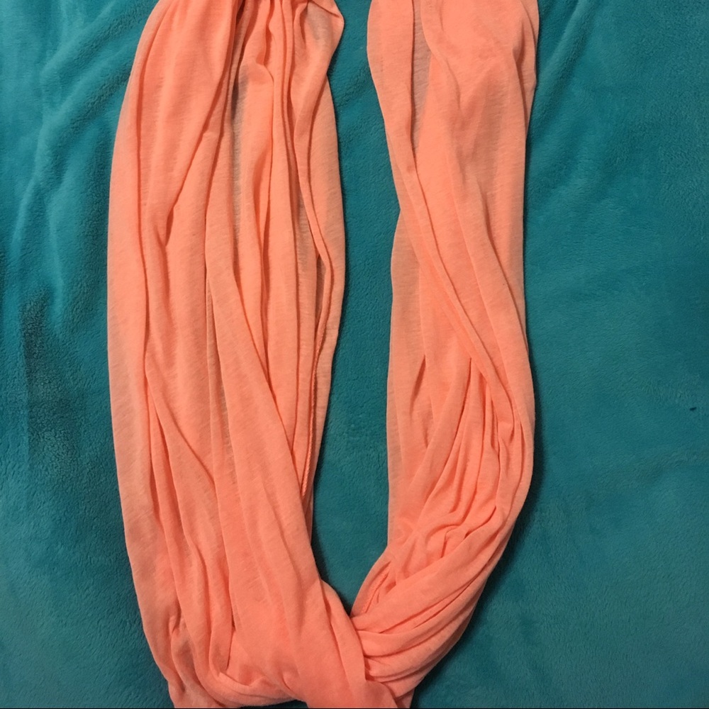 Peach scarf - Picture 3 of 3