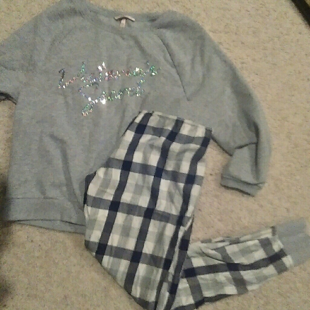 Vs pajamas