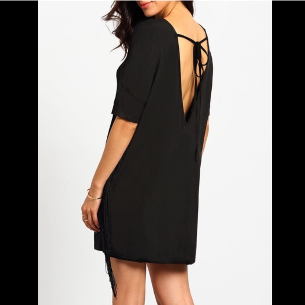 💋NEW!💋 Black Fringe Open Back Tassel Shift Dress