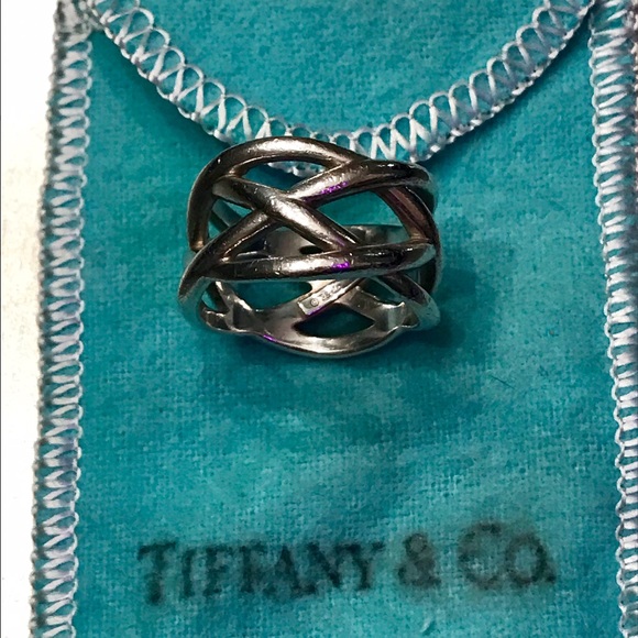 Tiffany & Co. Sterling Silver Ring (Size 7) - Picture 1 of 4