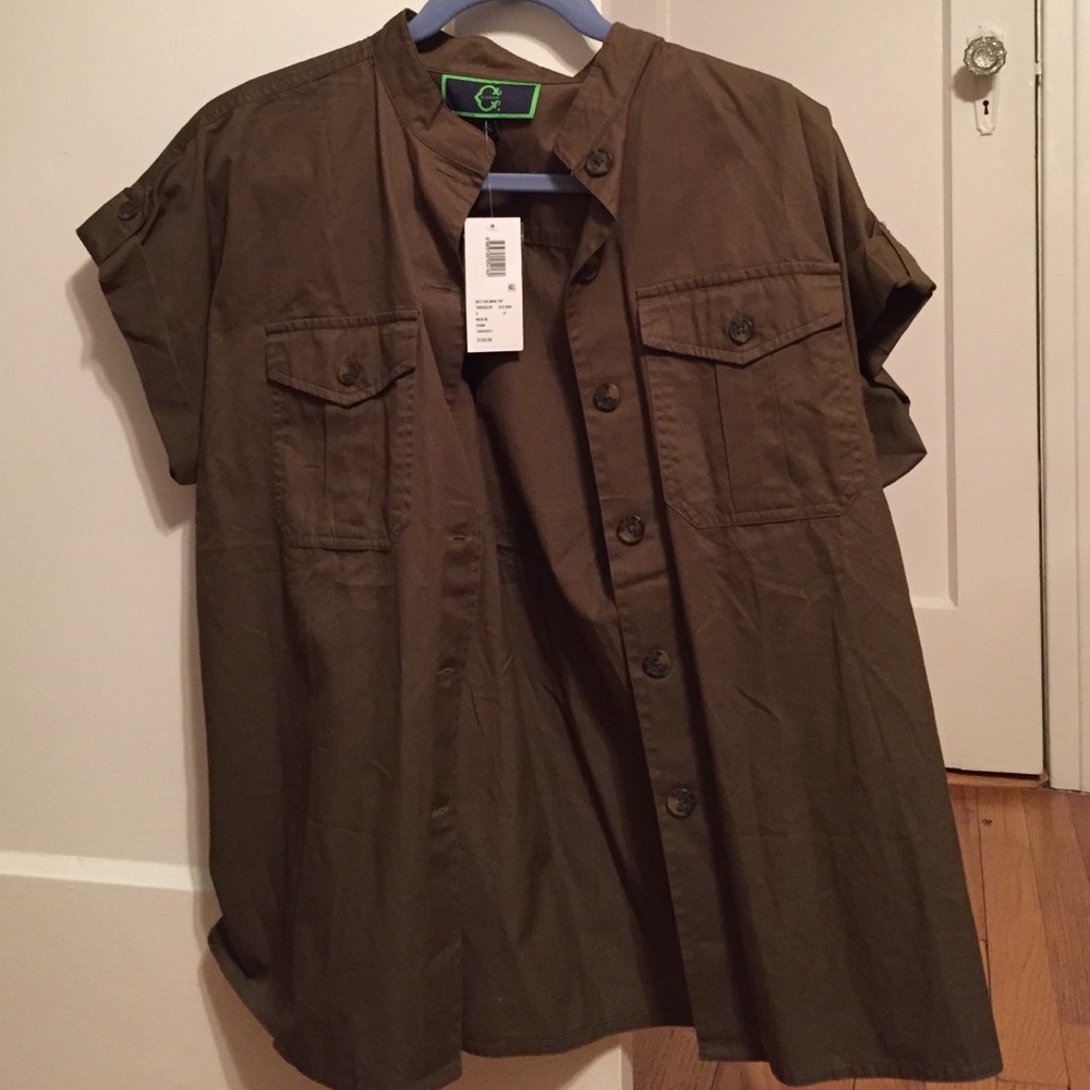 C Wonder olive shirt with pockets S