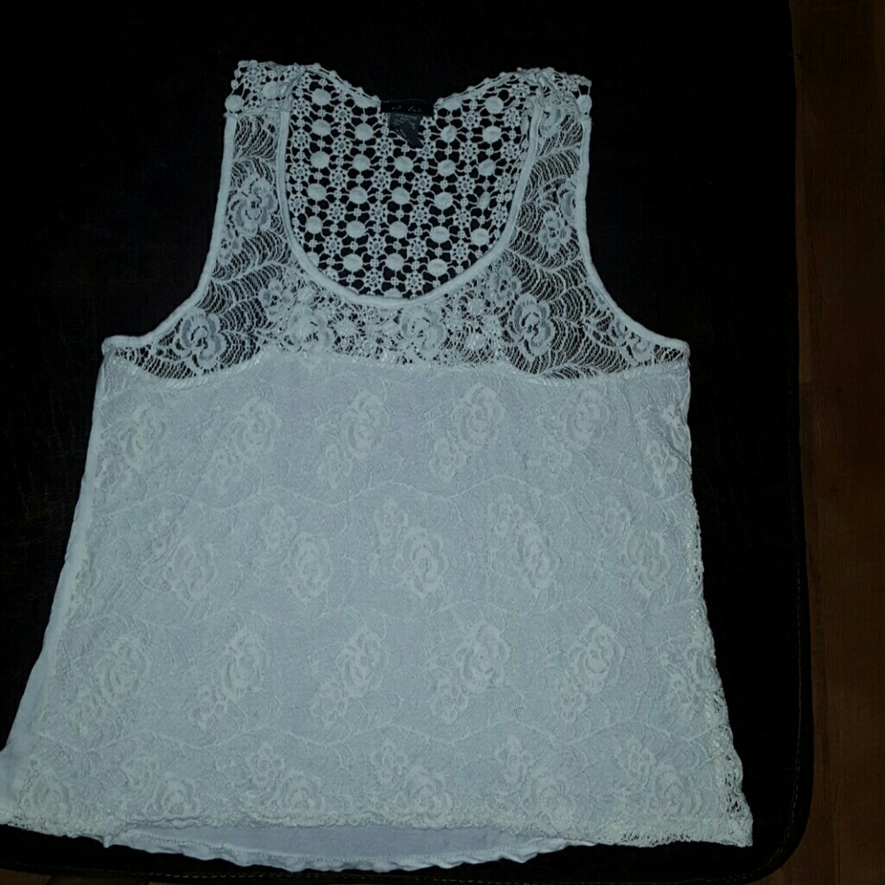 Creme white summer top