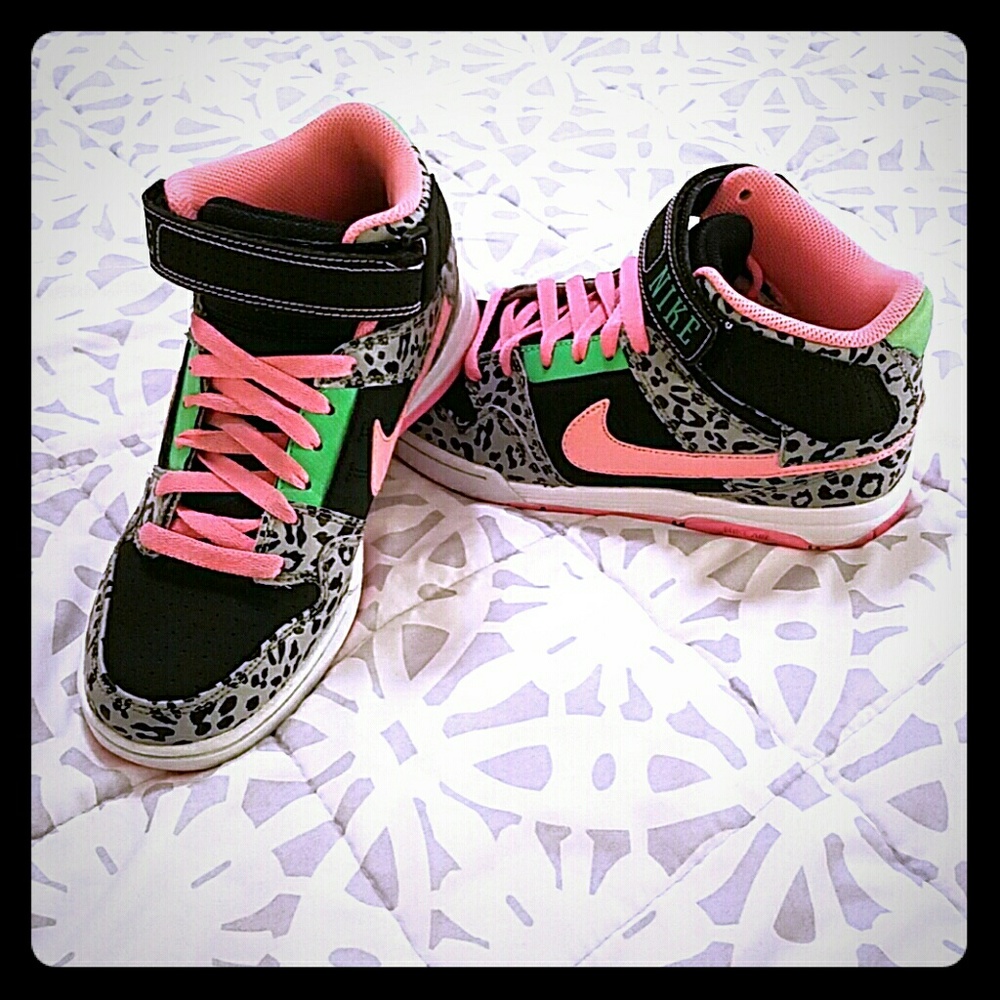 Nike leopard print sneakers