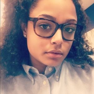 Meet your Posher, Nina