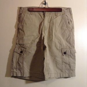 Urban Pipeline khaki cargo shorts