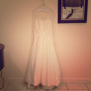 Wedding dress