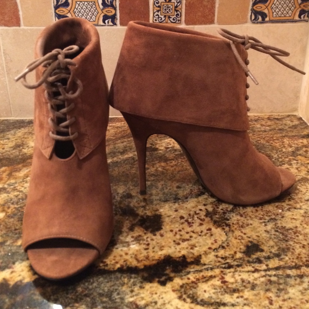 Elizabeth and James suede cuff open toe bootie