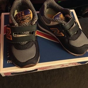 New balance toddlers sneakers size 4. Brand new.