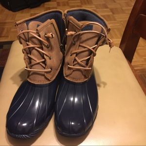 Sperry ankle boots