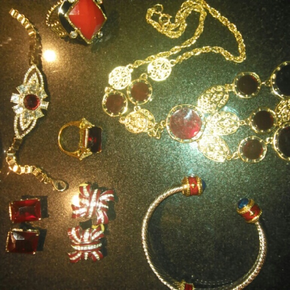 Ruby red jewlery - Picture 4 of 4