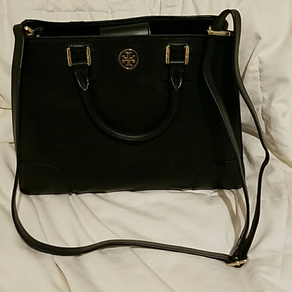Authentic Tory Burch Robinson crossbody