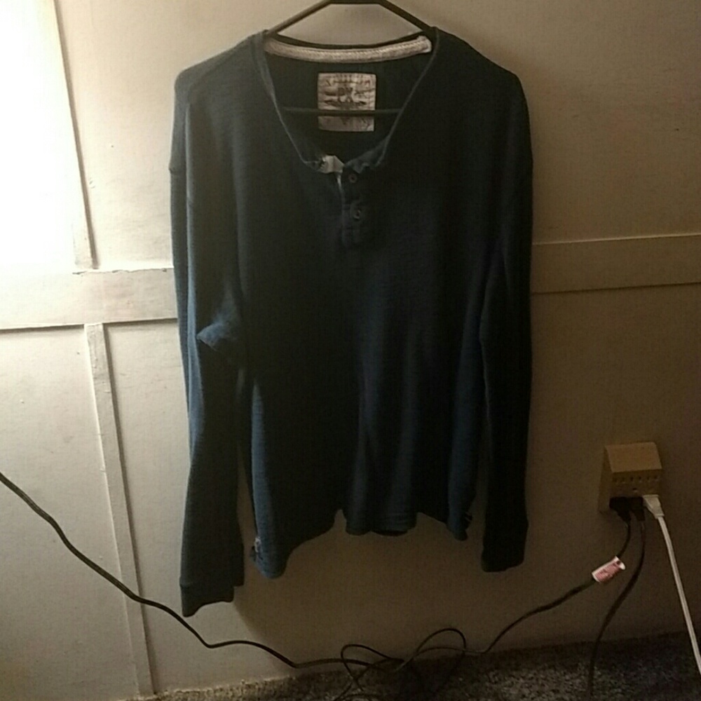 Blue long sleeve shirt with buttons