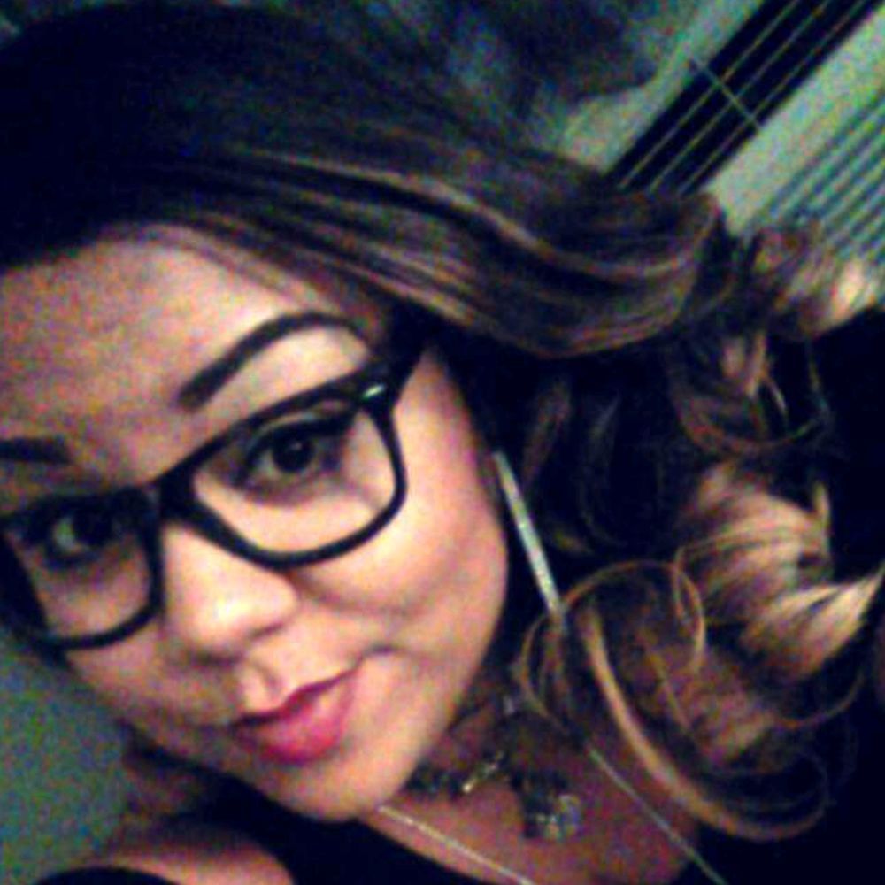 Meet your Posher, Crystal