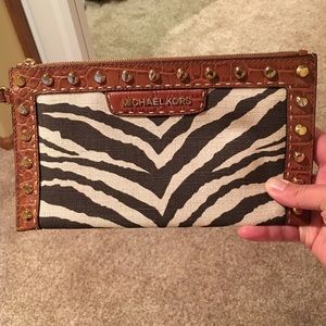 BNWT Michael Kors wristlet