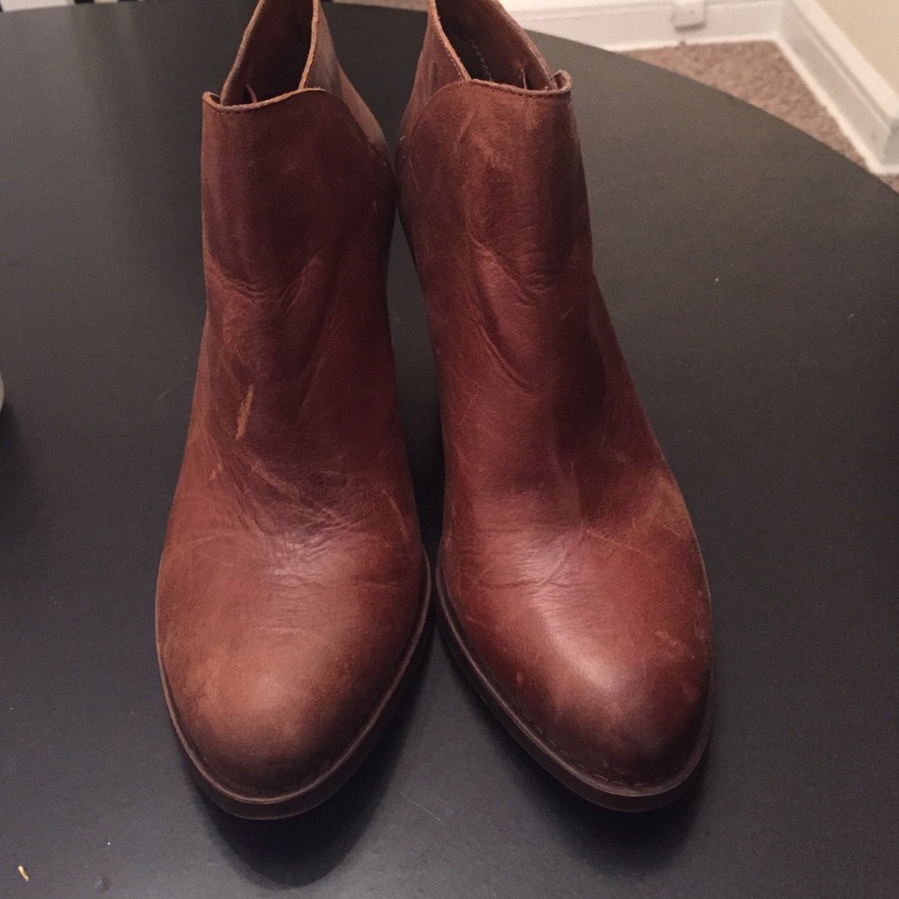 LUCKY BRAND ankle boots size 10 3"heel