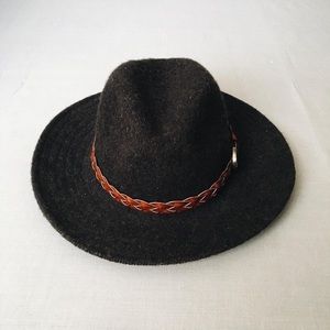 NWOT Urban Outfitters brown wool fedora
