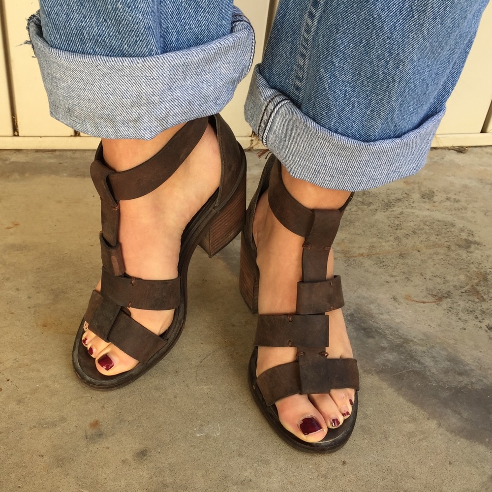 Steve Madden Brown Sandals