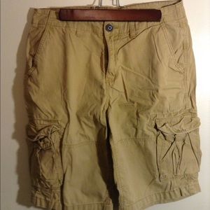 Urban Pipeline khaki cargo shorts