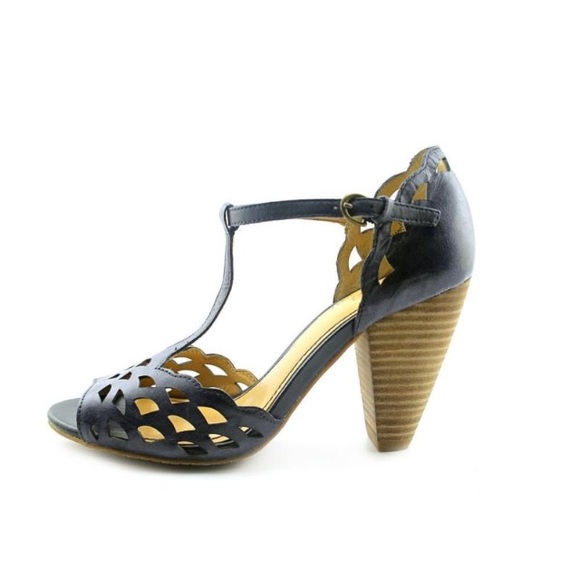 crown vintage palas gladiator sandal
