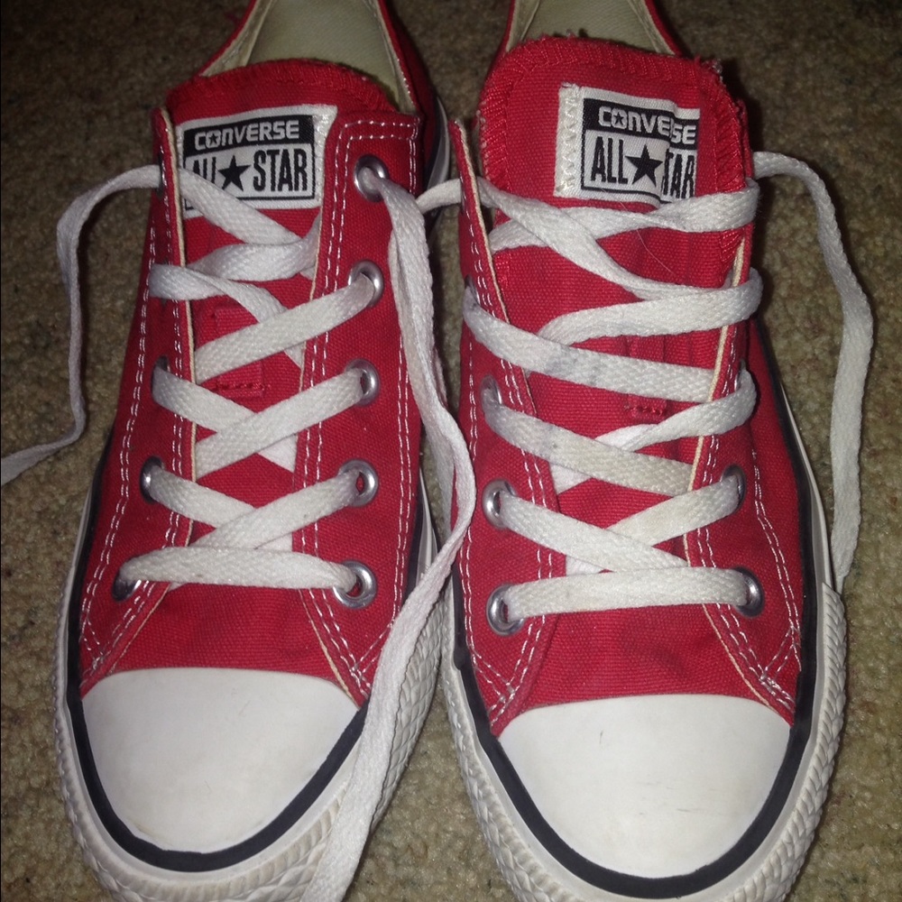 Great Red Low Top Converse