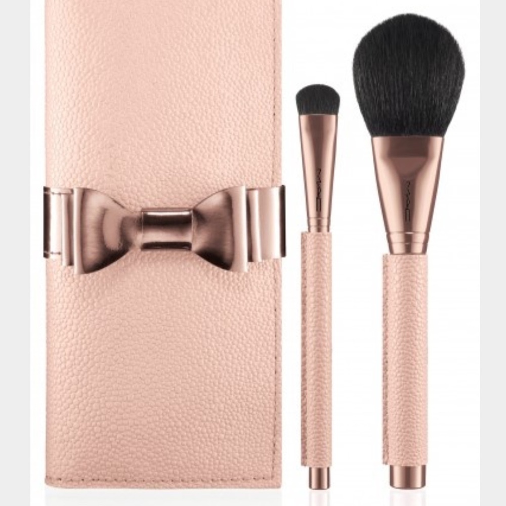 MAC brush set holiday 2012