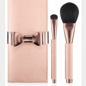 MAC brush set holiday 2012