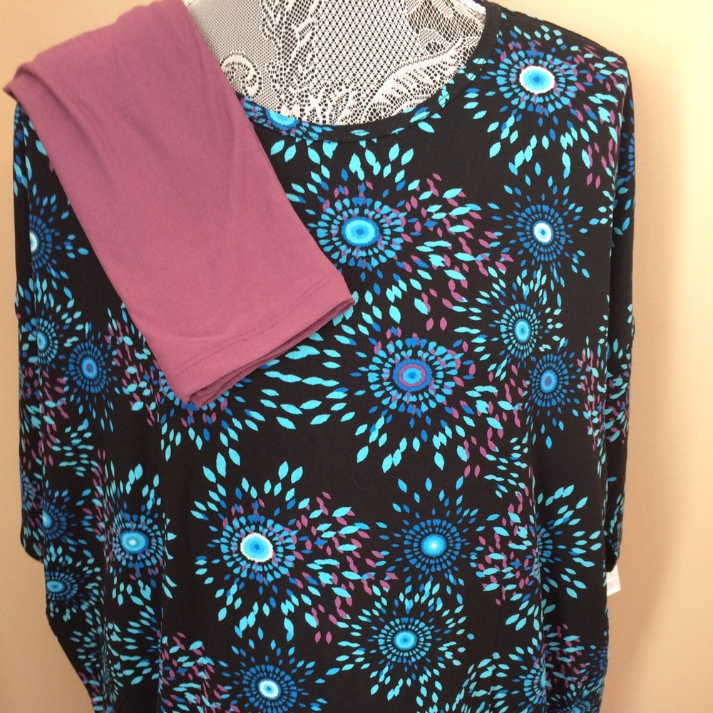 Lularoe Small Irma & Os leggings NWT