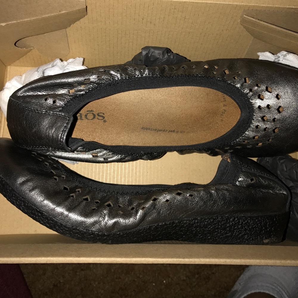 Taos Women's Comfort Shoes