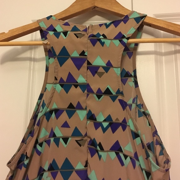 Peppermint Aztec Dress - Picture 2 of 3