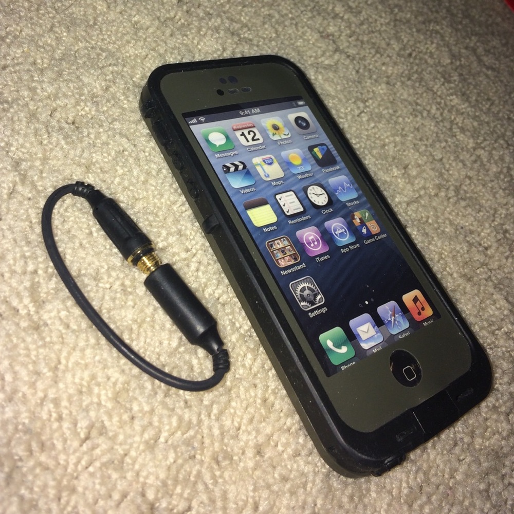 iPhone 5s life proof case