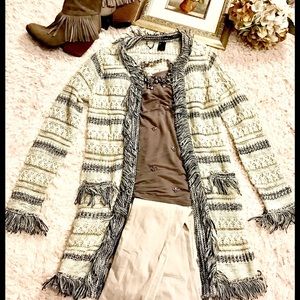"NWOT" Gorgeous Cardigan from BKE!💗