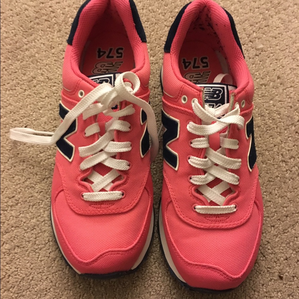 NEW BALANCE
