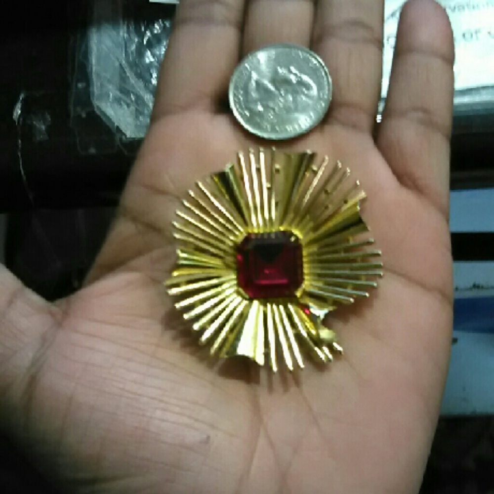 Trifari crown star burst brooch