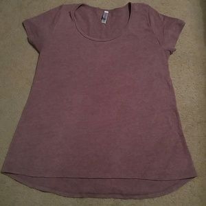 Lularoe Classic Tee Large. Used
