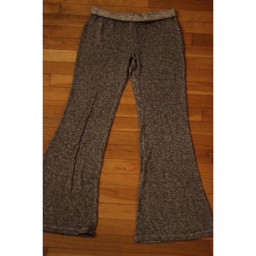 Aerie boot leg soft pant.