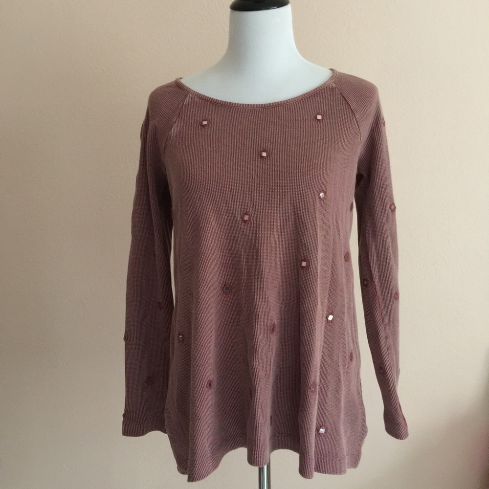 New Soft Surroundings Top with accent pieces