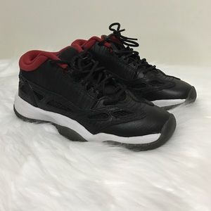 Air Jordan 11