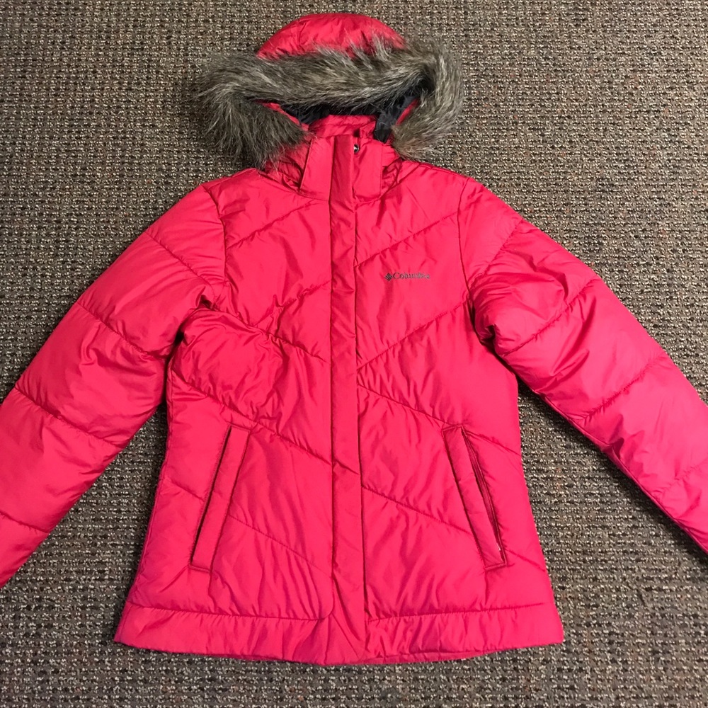 Small reddish pink Colombia puffer jacket.
