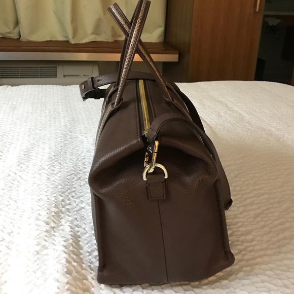 NWT Stuart Weitzman Uptown Duffle in chestnut. - Picture 3 of 4