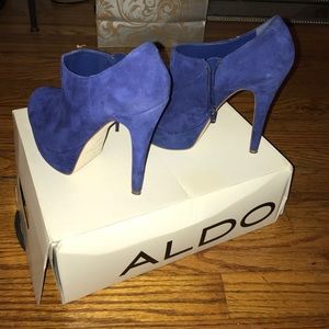 Aldo blue suede booties