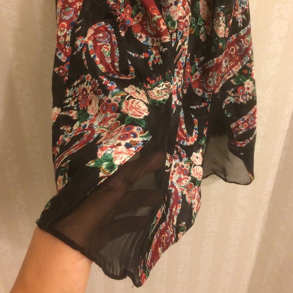 Negligee - Picture 4 of 4