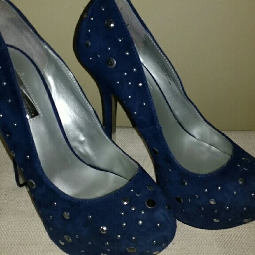 💥SALE H by Halston Blue Suede platform Stilettos