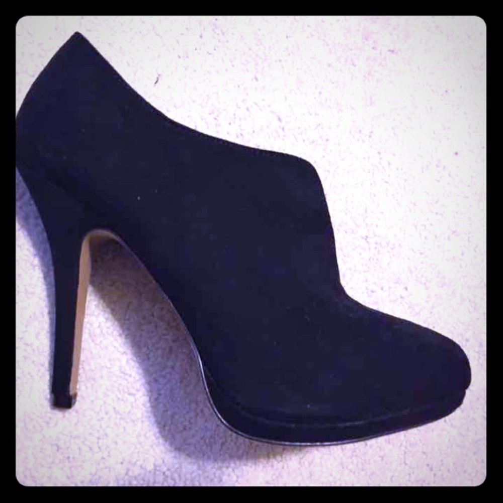 Black bootie heels