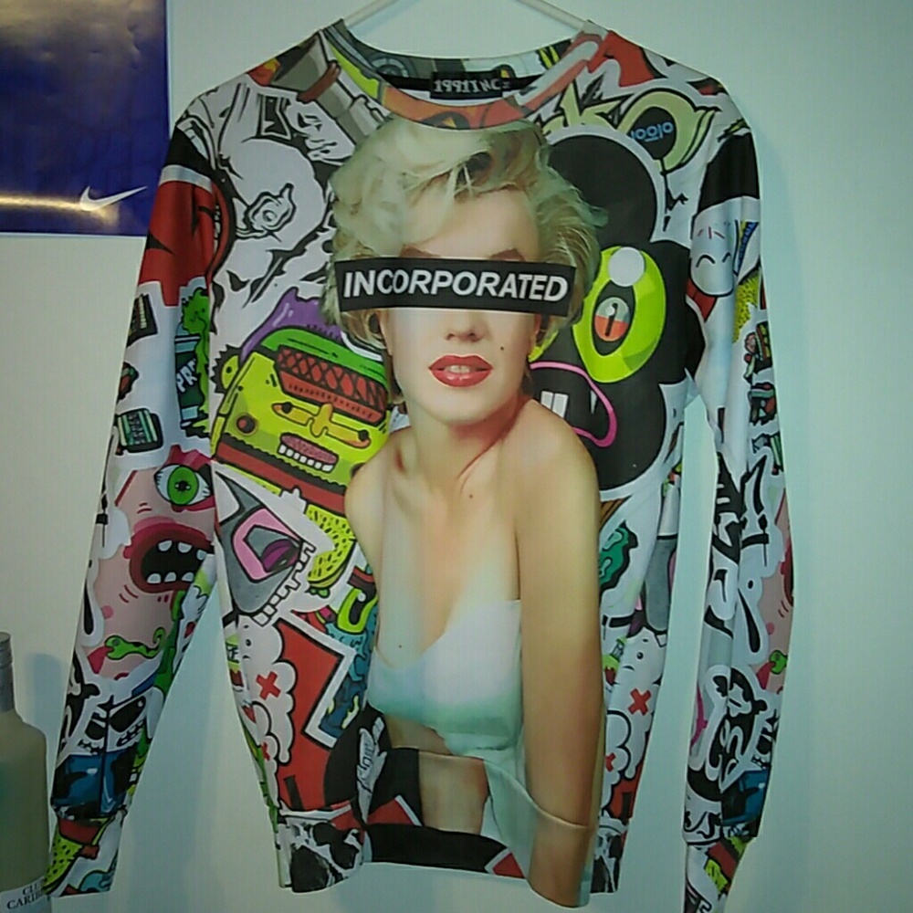 Trippy sweater