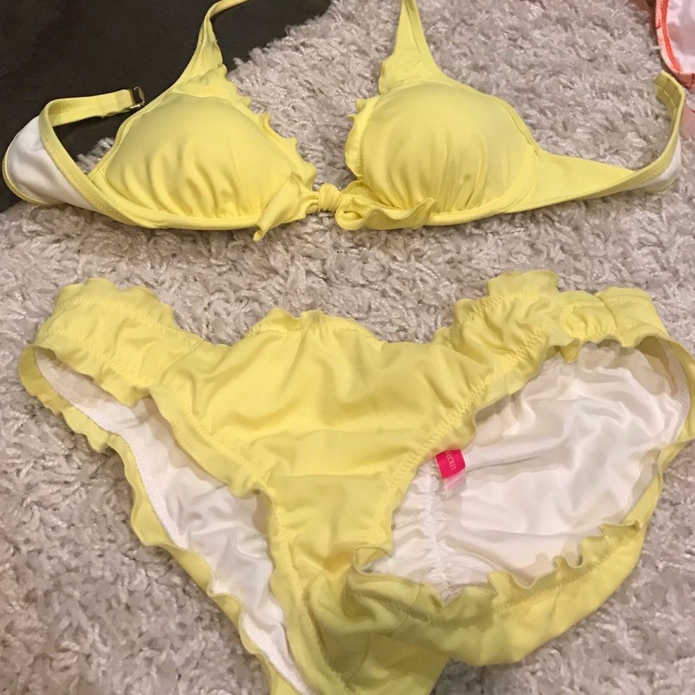 Swimmy never worn