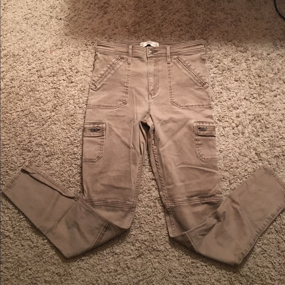 Abercrombie khaki skinny jeans, size 2 or 26 waist