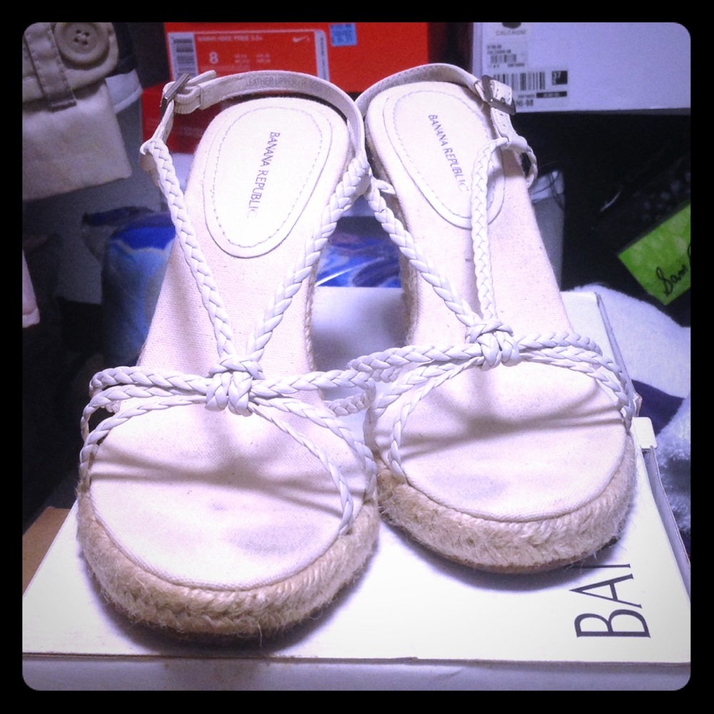 Banana Republic Belieze wedges