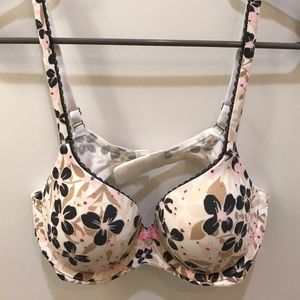 Victoria's Secret Body by Victoria lined Demi bra