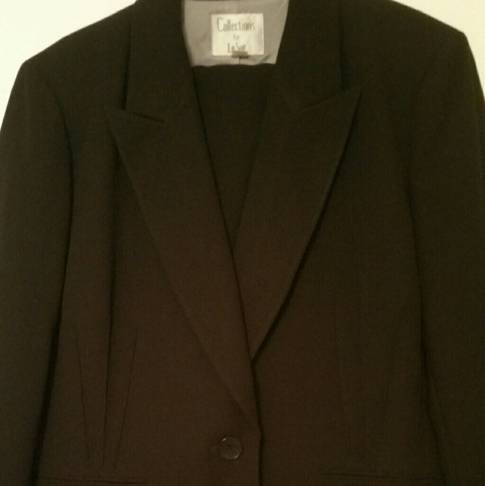 2-piece Black Pants Suit